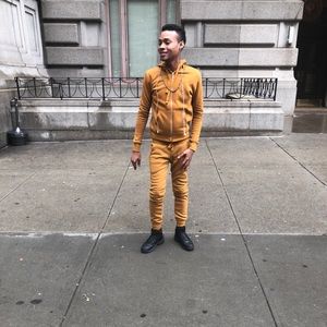 Meet your Posher, Charles